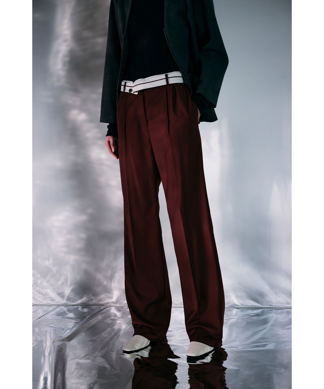 Double tuck slacks(505641641) | リムアーク(RIM.ARK) - MAGASEEK