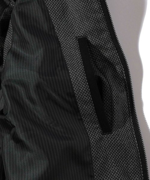 マイクロブロックチェックダウンベスト 