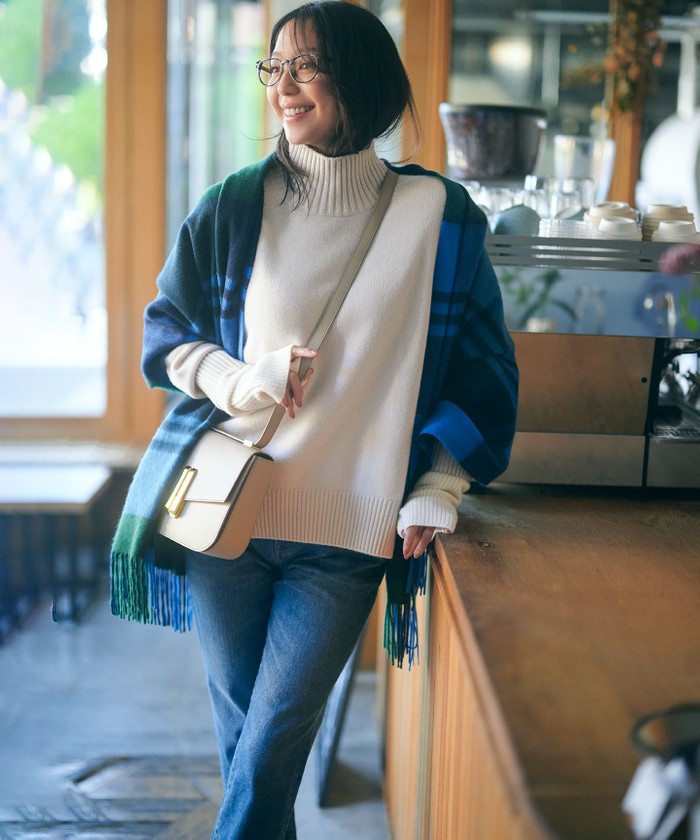 TN様 C6705 カシミヤ100ニット×パンツ×ストールコーデ カシミヤ チェック柄 ストール(505653483)｜阪急百貨店公式通販サイト