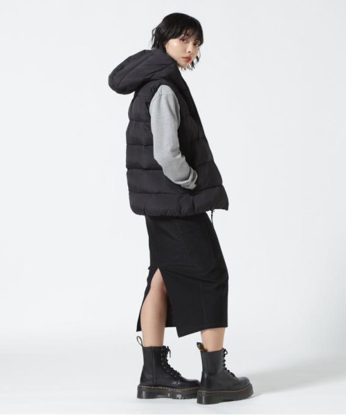 VLAB/ヴイラボ/フードダウンベスト 保温性にも優れています 160cmChest 75cm Waist 54cmHips