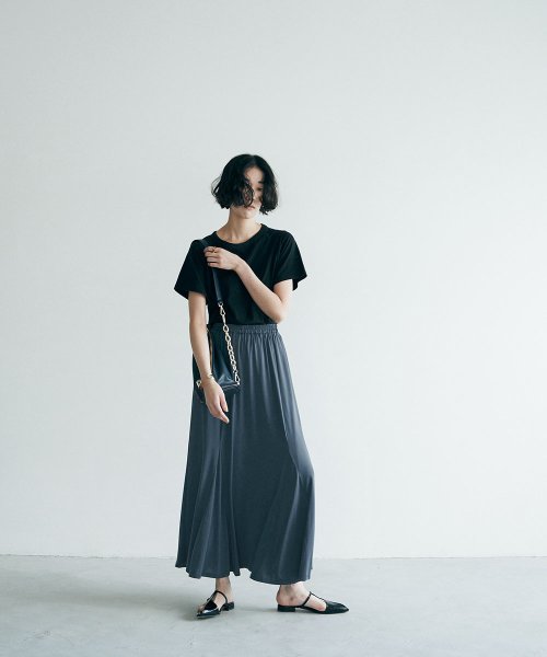 marjour(マージュール)/OTONA MATTE SILKY SKIRT/img06