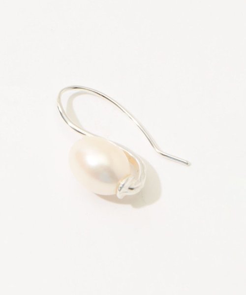 TOMORROWLAND GOODS(TOMORROWLAND GOODS)/mounir pearl fishhook ピアス/img01