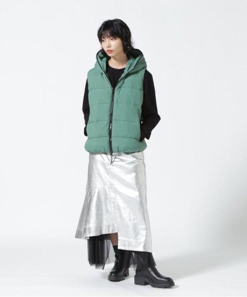 VLAB/ヴイラボ/フードダウンベスト 保温性にも優れています 160cmChest 75cm Waist 54cmHips