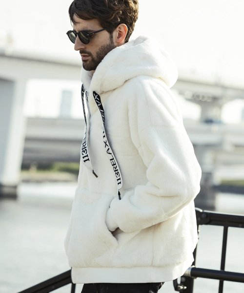 1PIU1UGUALE3 RELAX(ウノピゥウノウグァーレトレ リラックス)スピンドルロゴファーブルゾン 袖丈51