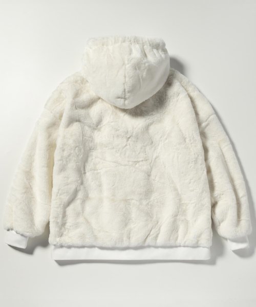 1PIU1UGUALE3 RELAX(ウノピゥウノウグァーレトレ リラックス)スピンドルロゴファーブルゾン 袖丈51