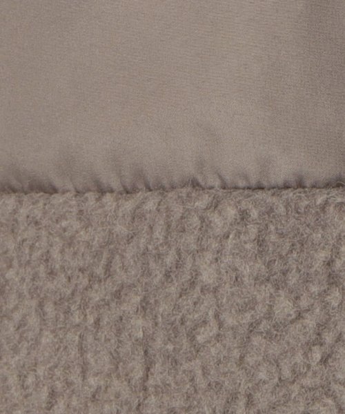 軽くてあったか もこもこボアが可愛い フェイクダウンコート 【Audrey and John Wad】コットンシルク厚中わたフーデッドコート EIM1317738114(10150円)