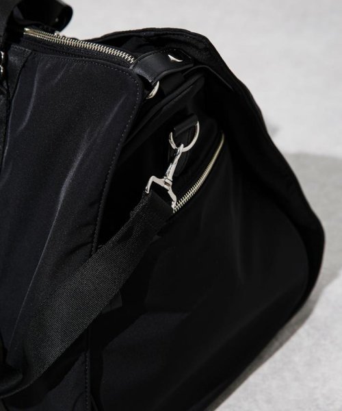 「ESSENTIAL LINE」ガーメントドラムバッグ The Taylor 表生地には撥水を施した機能性素材 SYNEX サイネックス を使用