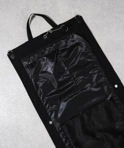 「ESSENTIAL LINE」ガーメントドラムバッグ The Taylor 表生地には撥水を施した機能性素材 SYNEX サイネックス を使用