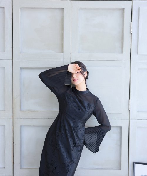 袖プリーツレース切替ワンピース 