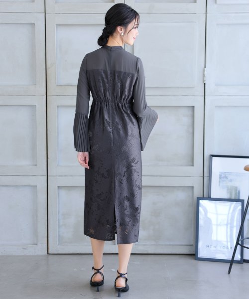 袖プリーツレース切替ワンピース 