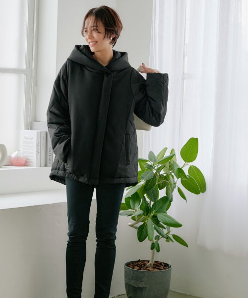 ダンボールニット×ライトサーモキルティングジャケット(D1296) D1296 ダンボールニット×ライトサーモキルティングジャケット 赤外線を吸収