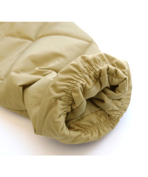 ダンボールニット×ライトサーモキルティングジャケット(D1296) D1296 ダンボールニット×ライトサーモキルティングジャケット 赤外線を吸収