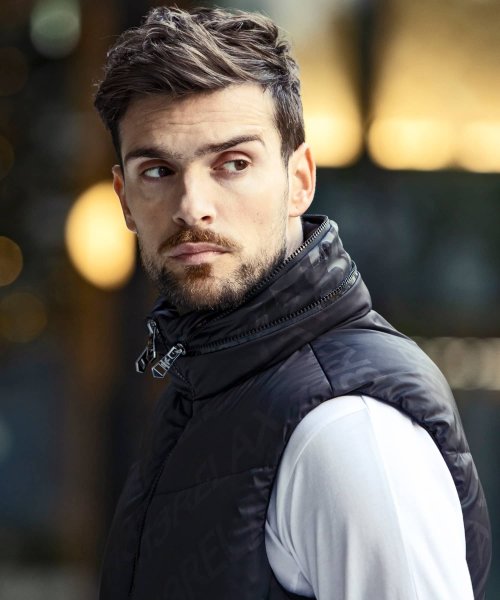 1PIU1UGUALE3 RELAX(ウノピゥウノウグァーレトレ リラックス)総柄ダウンベスト シップス　メン/SHIPS: ウールファブリック ダウン ジャケット ZYX1530257996(11736円)