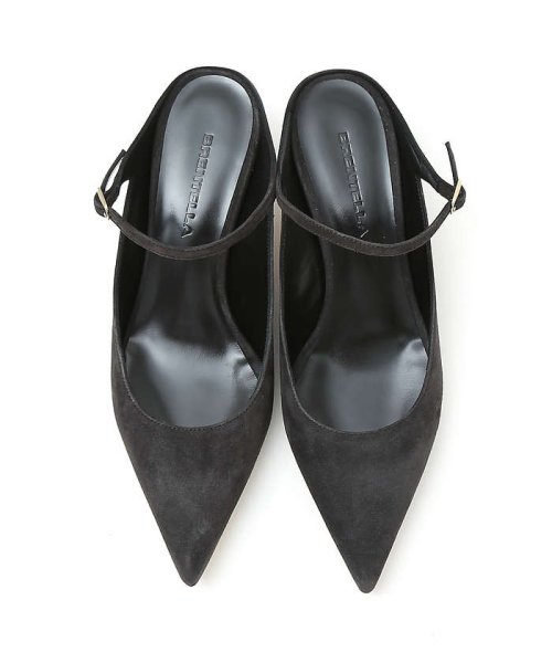 【BRENTELLA/ブレンテッラ】ポインテッドミュール 商品説明上質で柔らかなレザーと、シルエットの美しさが魅力のポインテッドミュール。低めのヒールとストラップで安定感があり、履 T2842772278(21780円)