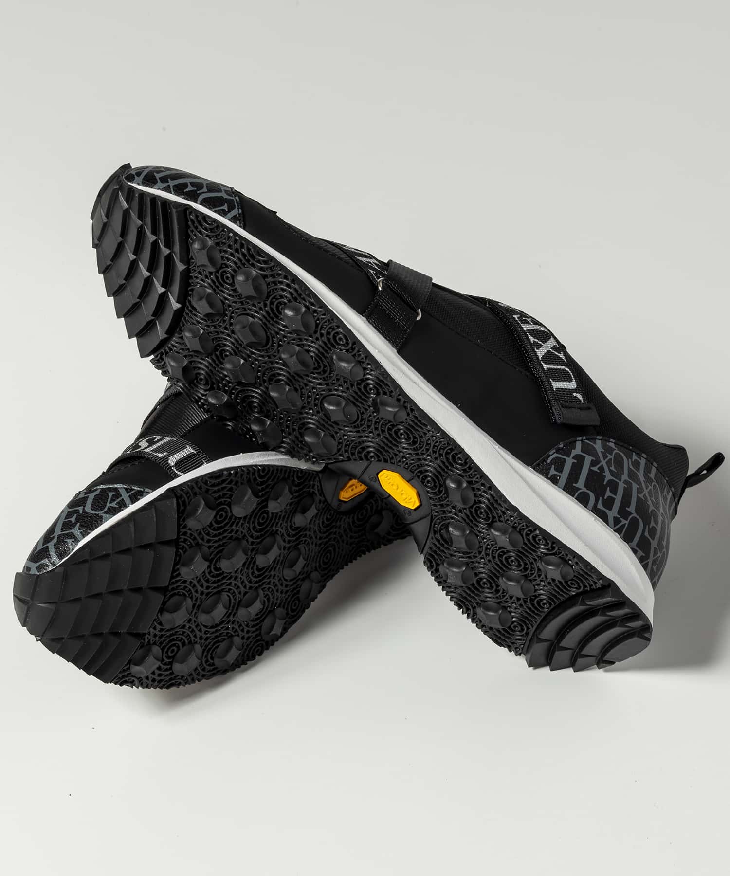 LUXEAKMPLUS(リュクスエイケイエムプラス)ゴルフ ロゴテープゴルフシュ