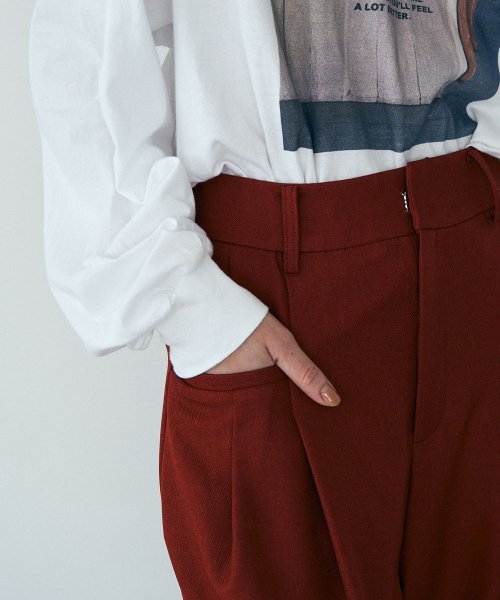 marjour(マージュール)/COLOR TWILL TUCK PANTS/img02