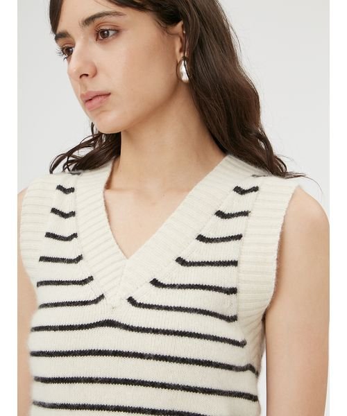 ラクーンアンサンブルニット 予めご了承ください