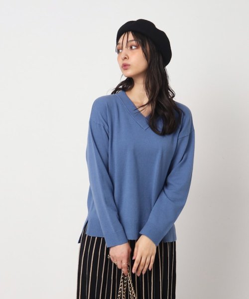 SHOO・LA・RUE　DRESKIP(シューラルー／ドレスキップ)/お顔周りをすっきり見せる 大人なVネック ゆるニット【SHOO WARM/吸湿発熱】/img17