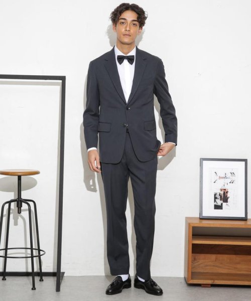 「ESSENTIALLINE」TWソリッドシングルジャケット クラシックの基本は崩さず