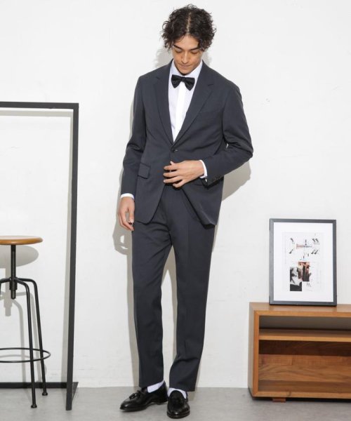 「ESSENTIALLINE」TWソリッドシングルジャケット クラシックの基本は崩さず