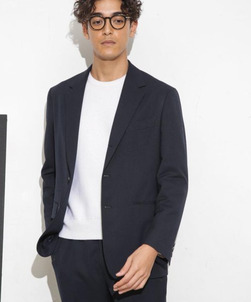 「ESSENTIALLINE」TWソリッドシングルジャケット クラシックの基本は崩さず