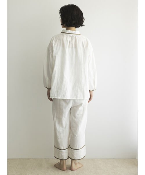 Et grenier by Samansa Mos2(エ　グルニエ　バイ　サマンサ　モスモス)/ダブルガーゼ丸襟パイピング刺繍パジャマシャツ/img06