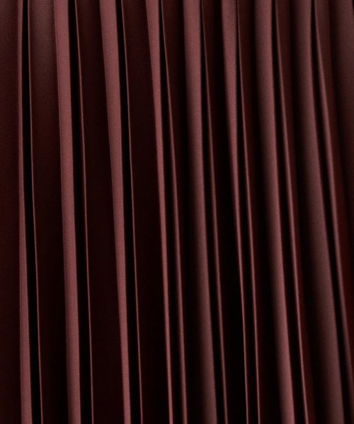 サテンプリーツスカート 