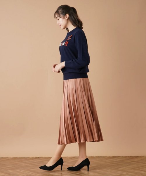 サテンプリーツスカート 