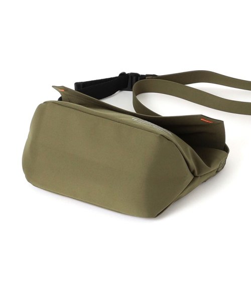 ECOALF WOMEN(ECOALF WOMEN)/UTO BONDED ショルダーバッグ / BONDED SHOULDER BAG UNISEX 【カーキ(78) オンラインストア限定カラー】/img09