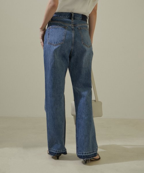 【雑誌掲載】COTTON USAセミフレアデニム COTTON ■モデル身長 着用サイズ 166cm ショートヘアモデル