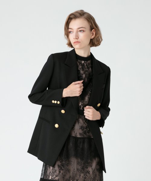 【LOULOU WILLOUGHBY】ギャバジンテーラードジャケット LOULOU WILLOUGHBY WILLOUGHBY店舗とオンラインショップ限定販売になります フィッティングモデル 詳細画像 172cm B82 W66 H92　着用サイズ：02