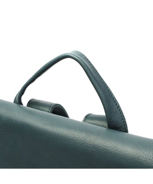 ダコタ リュック Dakota ファレル リュックサック スクエア かぶせ フラップ A4 コンパクト 本革 レザー 1034242 フラップ かぶせ A4 1034242 リュックサック スクエア リュック コンパクト レザー ダコタ ファレル 本革 Dakota HO1864181021(14300円)