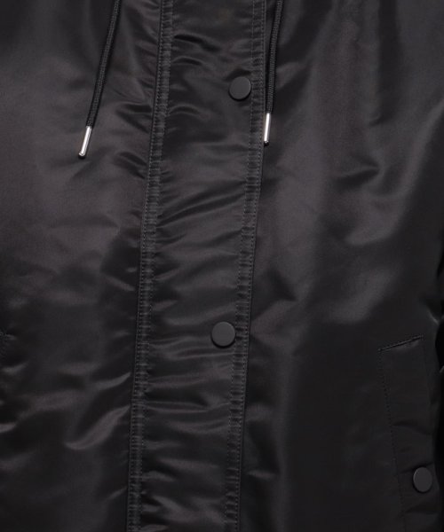 コート　AERO NYLON ST PARKA P 