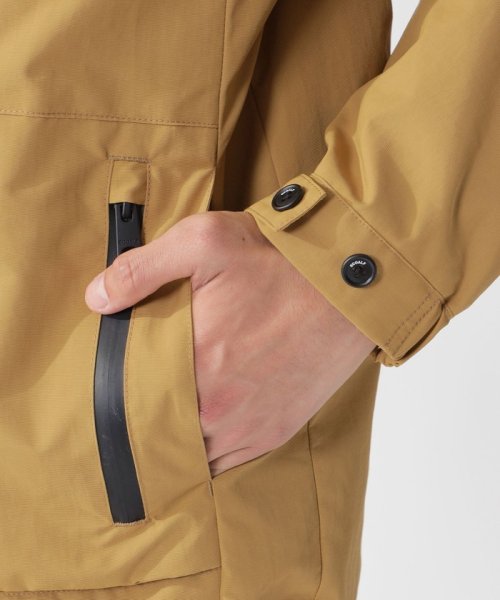 ACT シティ マウンテンパーカーUNISEX 【日本限定】 ジャパン