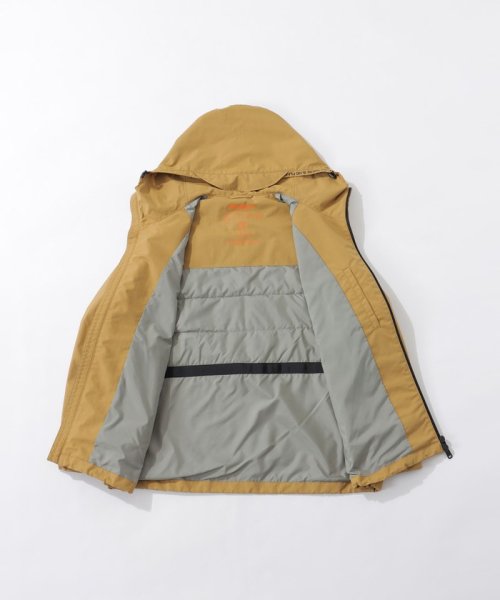 ACT シティ マウンテンパーカーUNISEX 【日本限定】 ジャパン