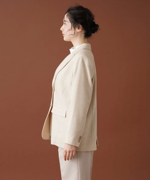 テーラードジャケット 