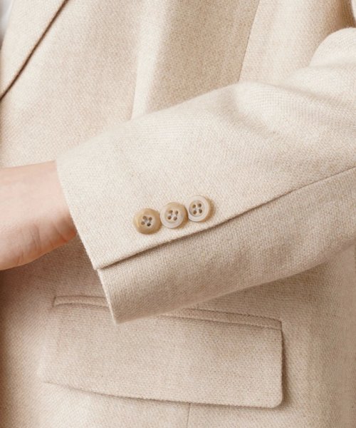 テーラードジャケット 