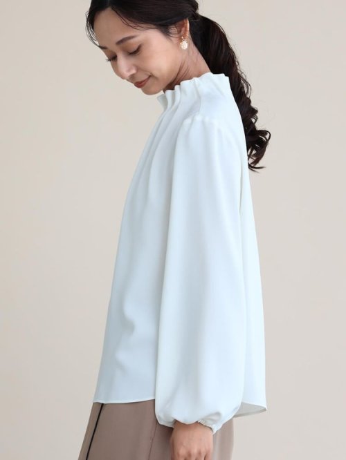 ギャザーネックパフスリーブブラウス 