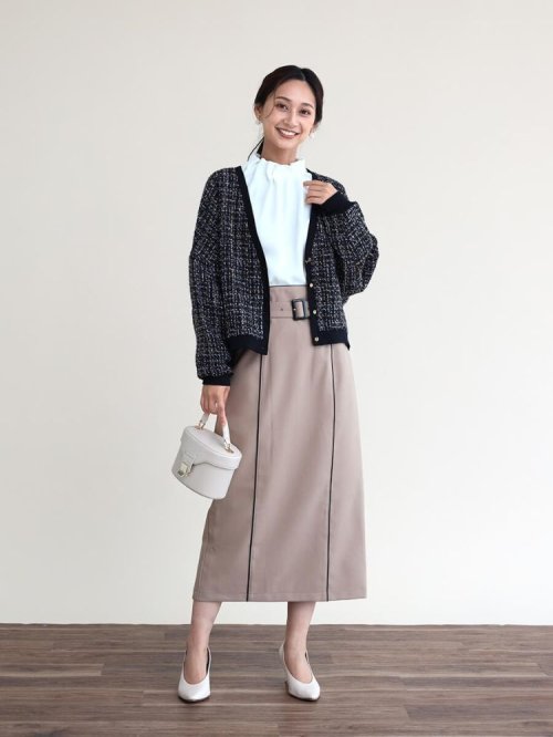 ギャザーネックパフスリーブブラウス 