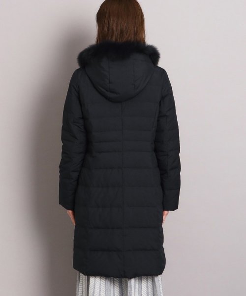 【洗える/エコ】800フィルパワーの高品質！機能性と美シルエットを叶えるダウンコート ミュラー種ホワイトダックの大きいダウンボールを使用しているため