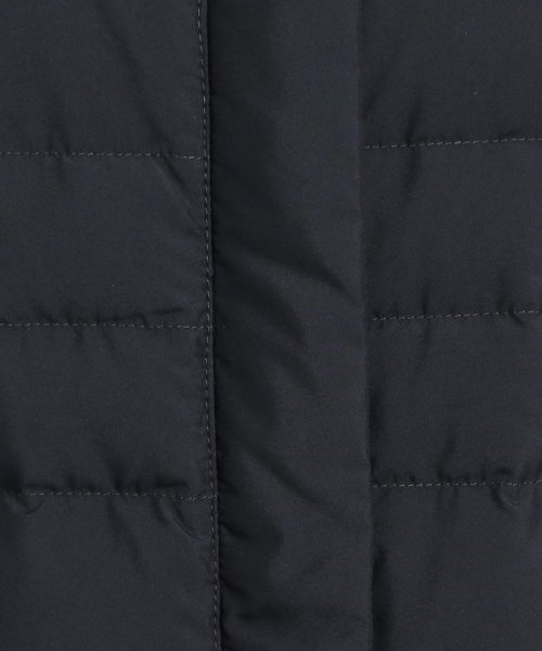 【洗える/エコ】800フィルパワーの高品質！機能性と美シルエットを叶えるダウンコート ミュラー種ホワイトダックの大きいダウンボールを使用しているため