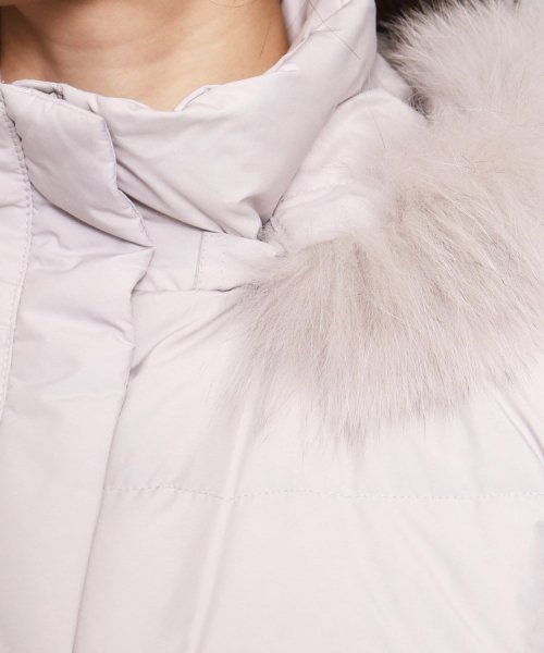 【洗える/エコ】800フィルパワーの高品質！機能性と美シルエットを叶えるダウンコート ミュラー種ホワイトダックの大きいダウンボールを使用しているため