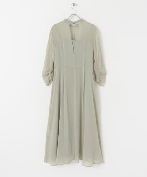 楊柳シアーロングドレス 商品説明【優雅なムード漂う、シアーロングドレス】ボリュームスリーブで程良い甘さをプラスした、上品なシアー感が魅力的なドレス。楊柳の凹凸が大人可愛く、滑らかな素材感もポイントです。バックス M1439625116(11000円)