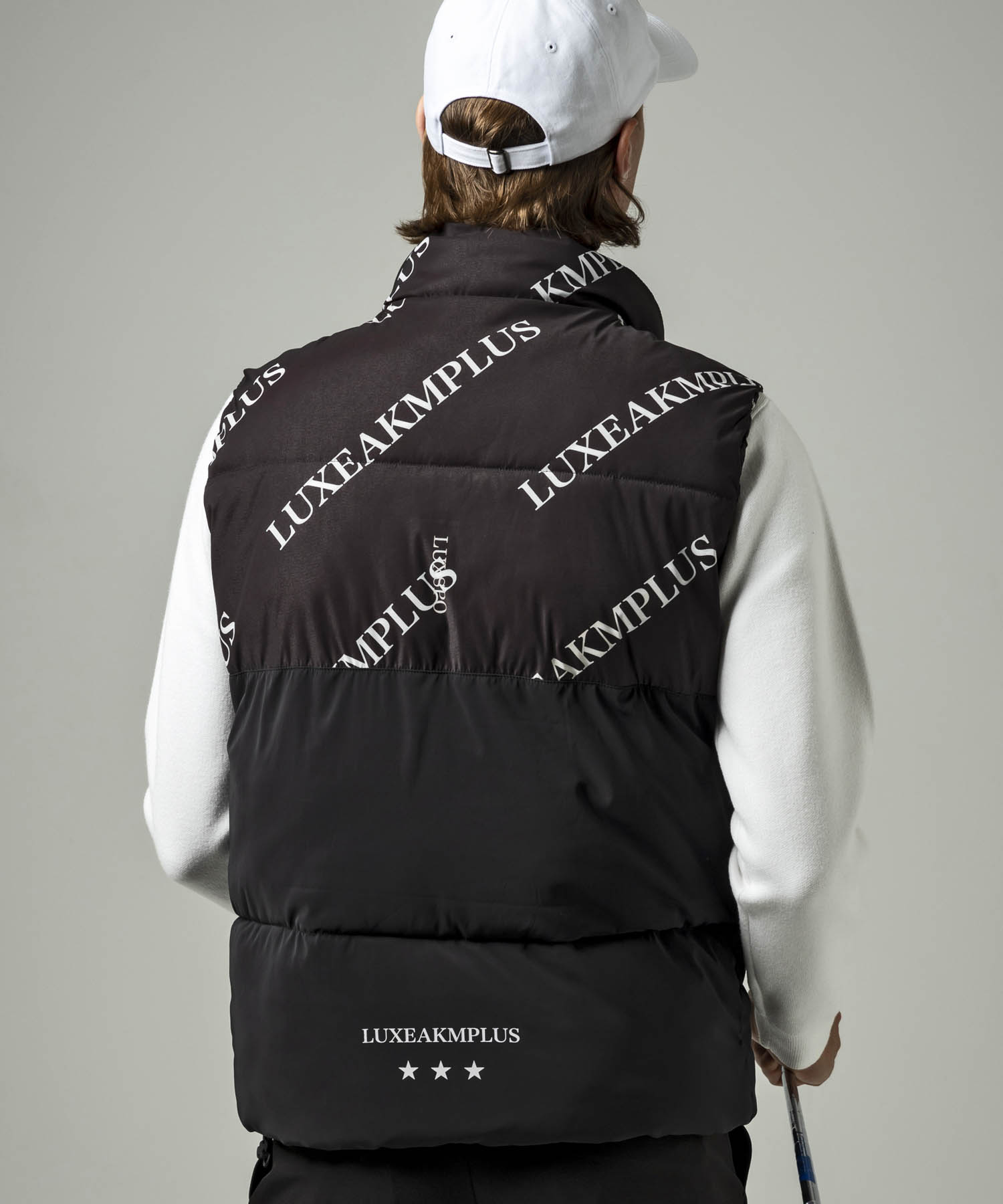 LUXEAKMPLUS(リュクスエイケイエムプラス)ゴルフ バイカラー総柄中綿ベ