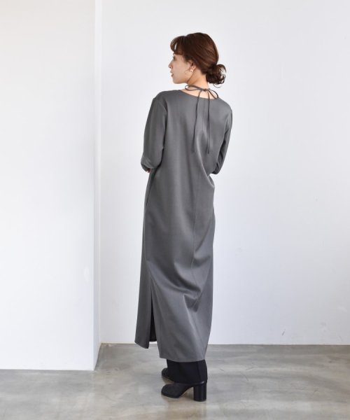 DRESSTERIOR(ドレステリア)/CODE A ｜ deep v－neck dress/img04