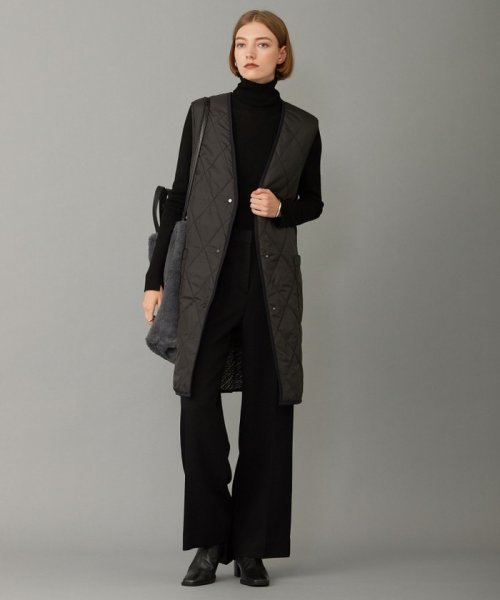 【リバーシブル着用可能】 パディングツイード ベスト 商品説明2023AWリバーシブル仕様で着回し自在、着こなしをクラスアップしてくれるパディングベスト■デザイン表面がツイード H2862250786(22000円)