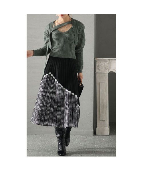Sawa a la mode(サワアラモード)/クラシカルな品格纏うプリーツ風ニットスカート/img02