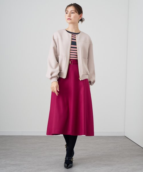 ストレッチボタニーベルトバックル スカート model 着用サイズ なし