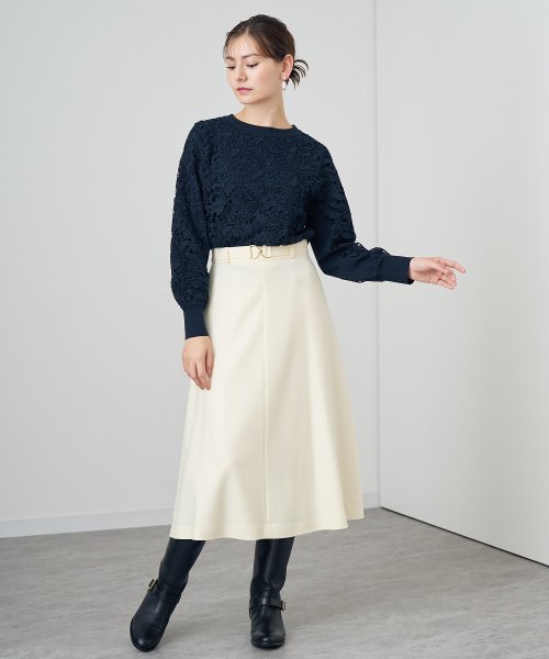 ストレッチボタニーベルトバックル スカート model 着用サイズ なし
