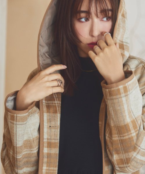 ウーリーストレッチ×ソフィーレイト裏キルトフーデッドコート(D1263) 商品説明ウーリーストレッチ×ソフィーレイト裏キルトフーデッドコート(D1263)WOOLLYSTRETCH×S S1507472014(11619円)